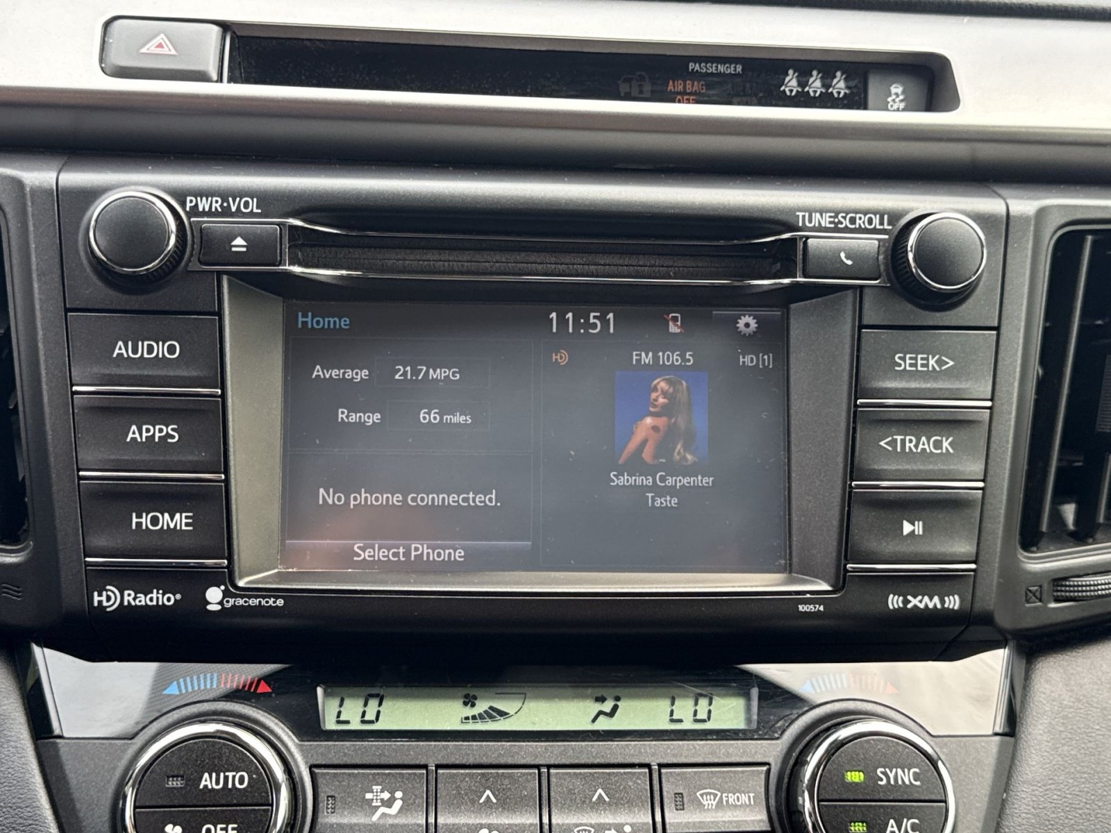 Used 2018 Toyota RAV4 XLE w/ Plus Extra Value Package AWD/4WD image 18