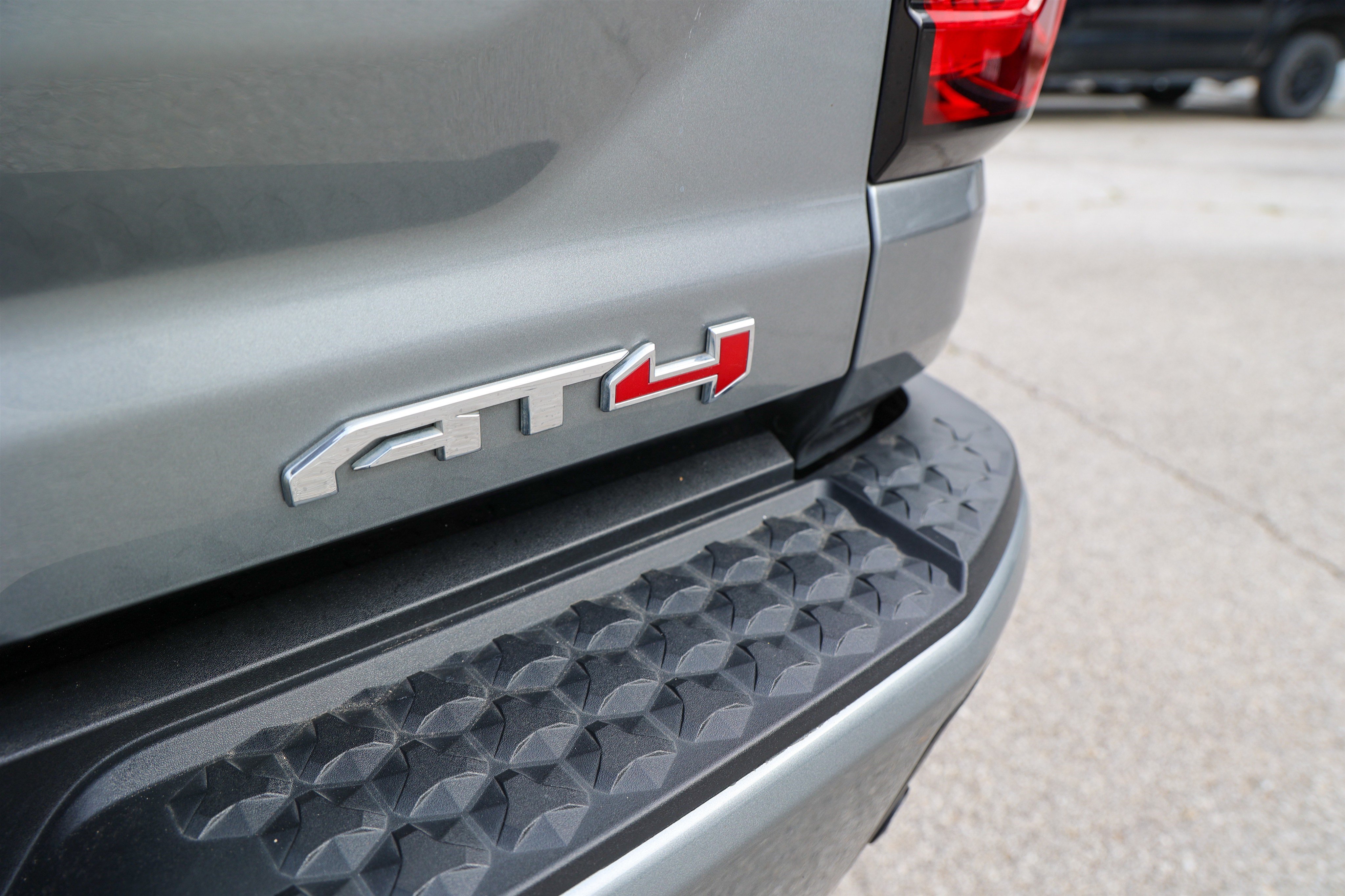 Used 2023 GMC Canyon AT4 w/ AT4 Premium Package AWD/4WD image 14