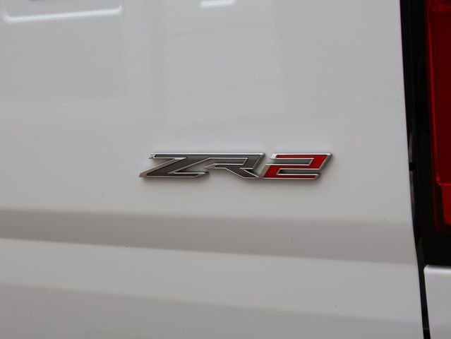 Certified 2021 Chevrolet Colorado ZR2 w/ ZR2 Dusk Special Edition image 17