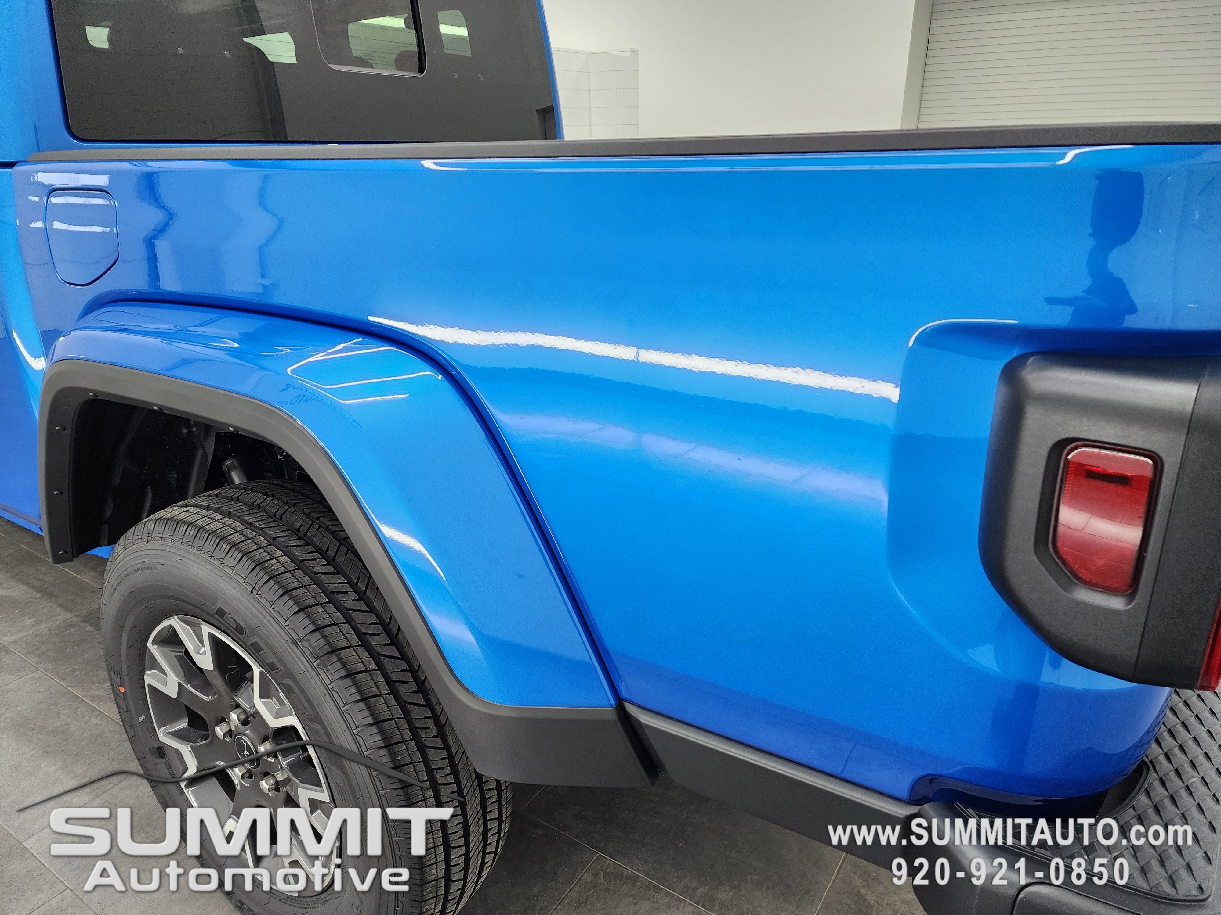 New 2026 Jeep Gladiator Sahara image 28