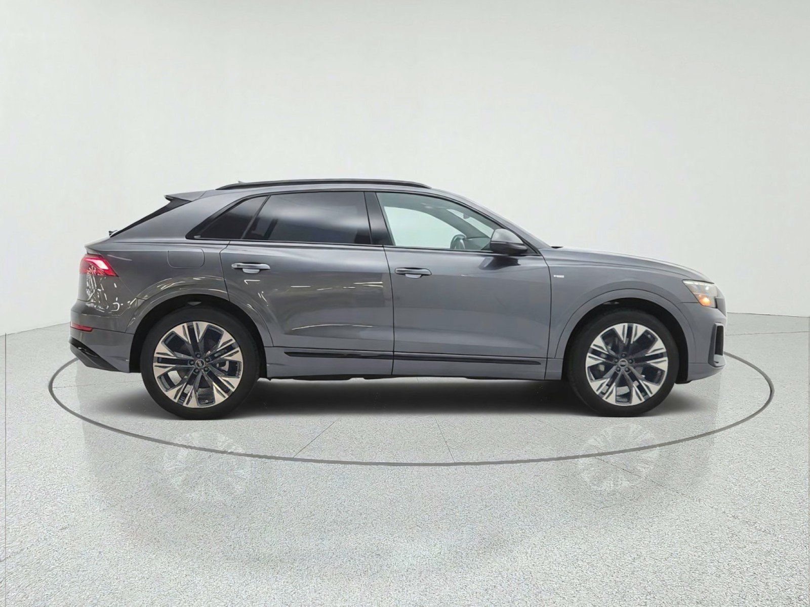 New 2026 Audi Q8 Premium Plus AWD/4WD image 4