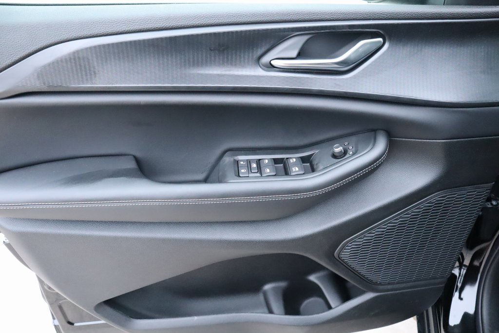 New 2025 Jeep Grand Cherokee Laredo image 14