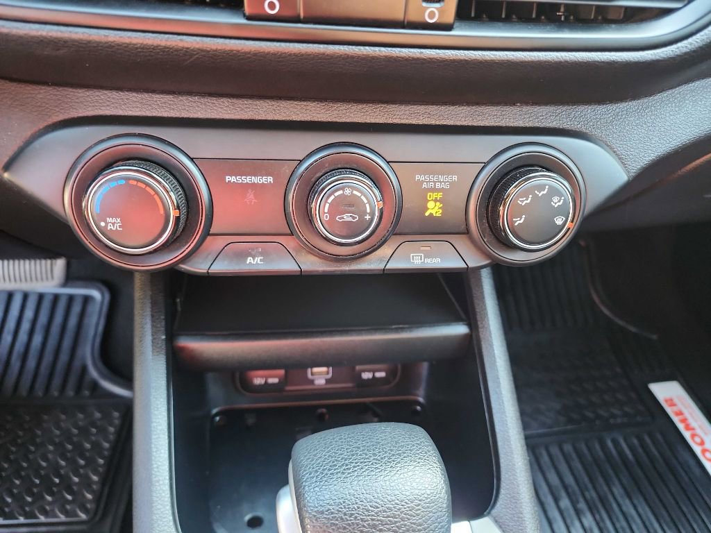 Used 2022 Kia Forte LXS image 25