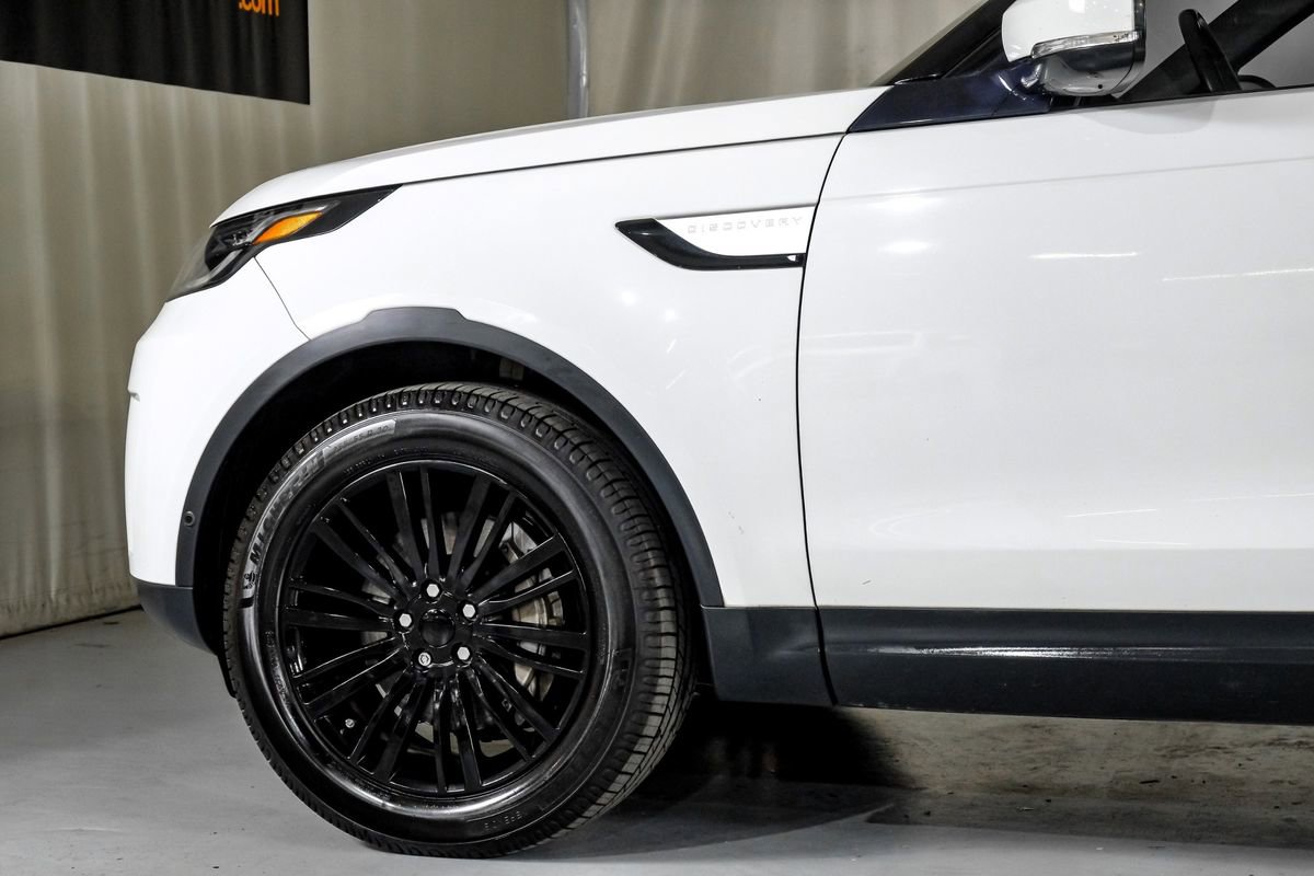 Used 2019 Land Rover Discovery HSE Luxury image 12