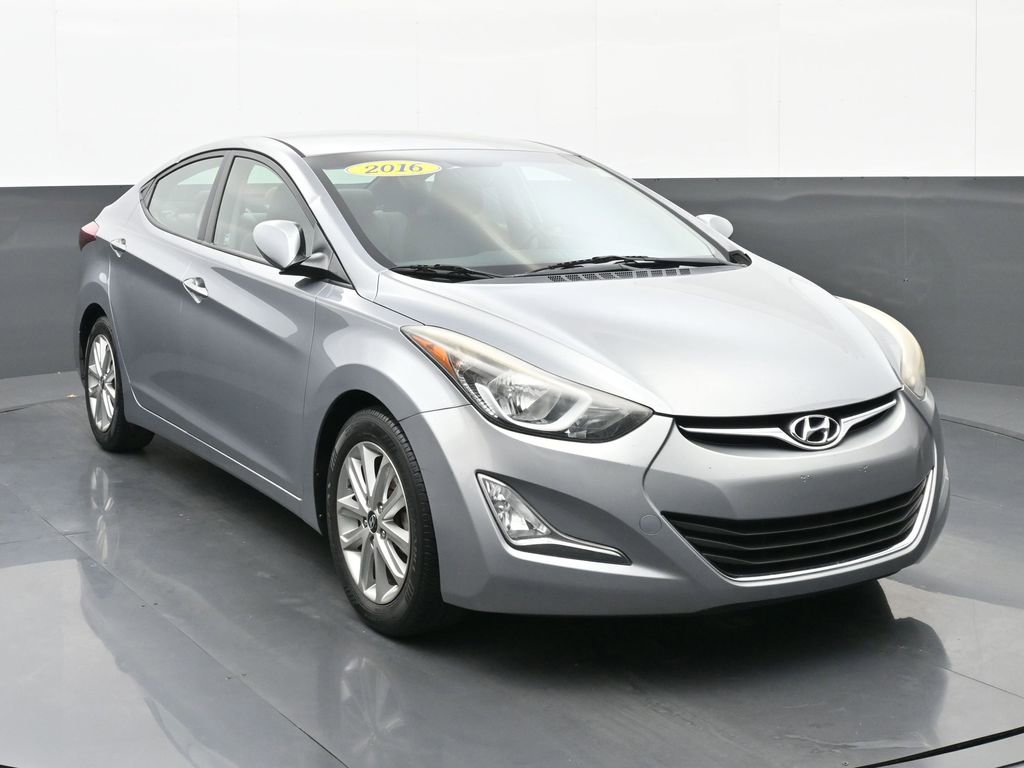 Used 2016 Hyundai Elantra SE w/ Option Group 02
