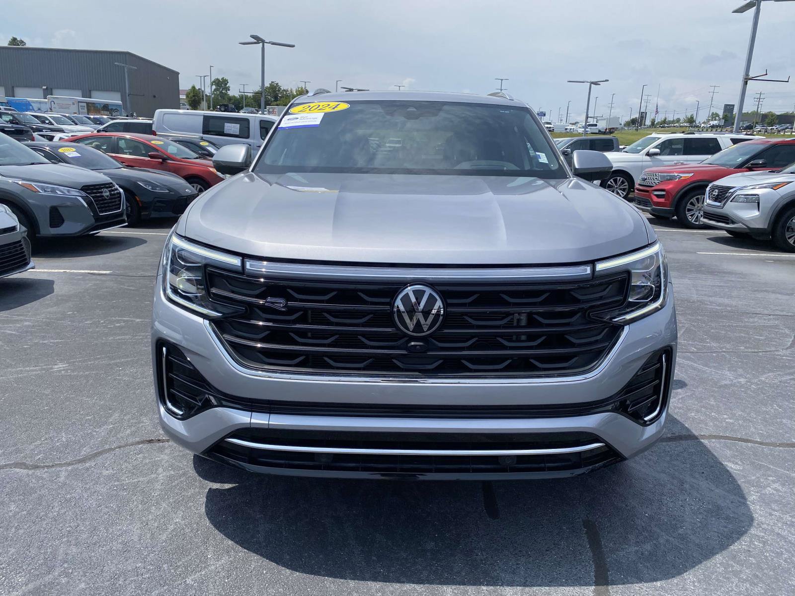 Used 2024 Volkswagen Atlas Cross Sport SEL Premium R-Line AWD/4WD video 2