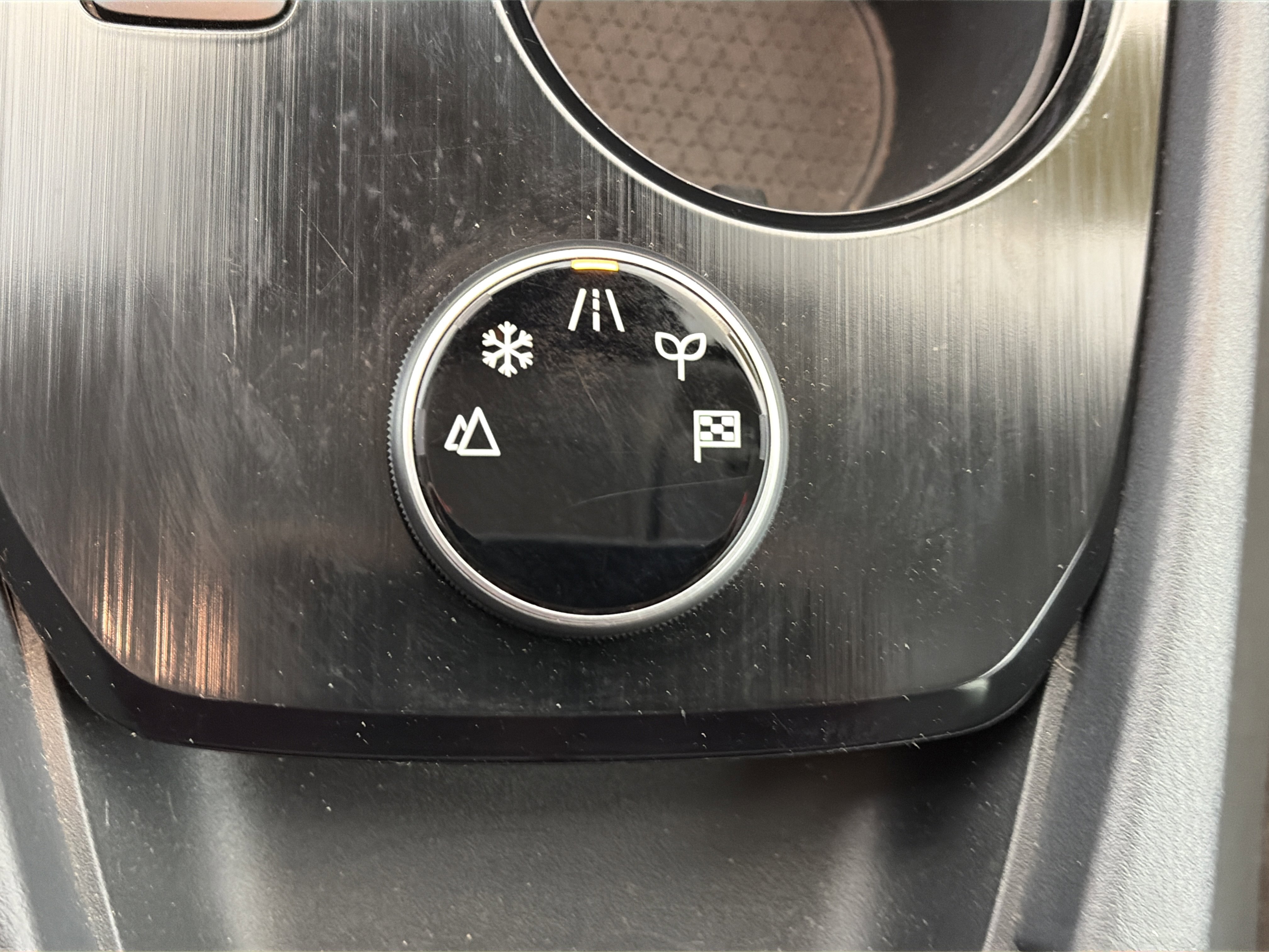 Used 2024 Nissan Rogue SV image 24