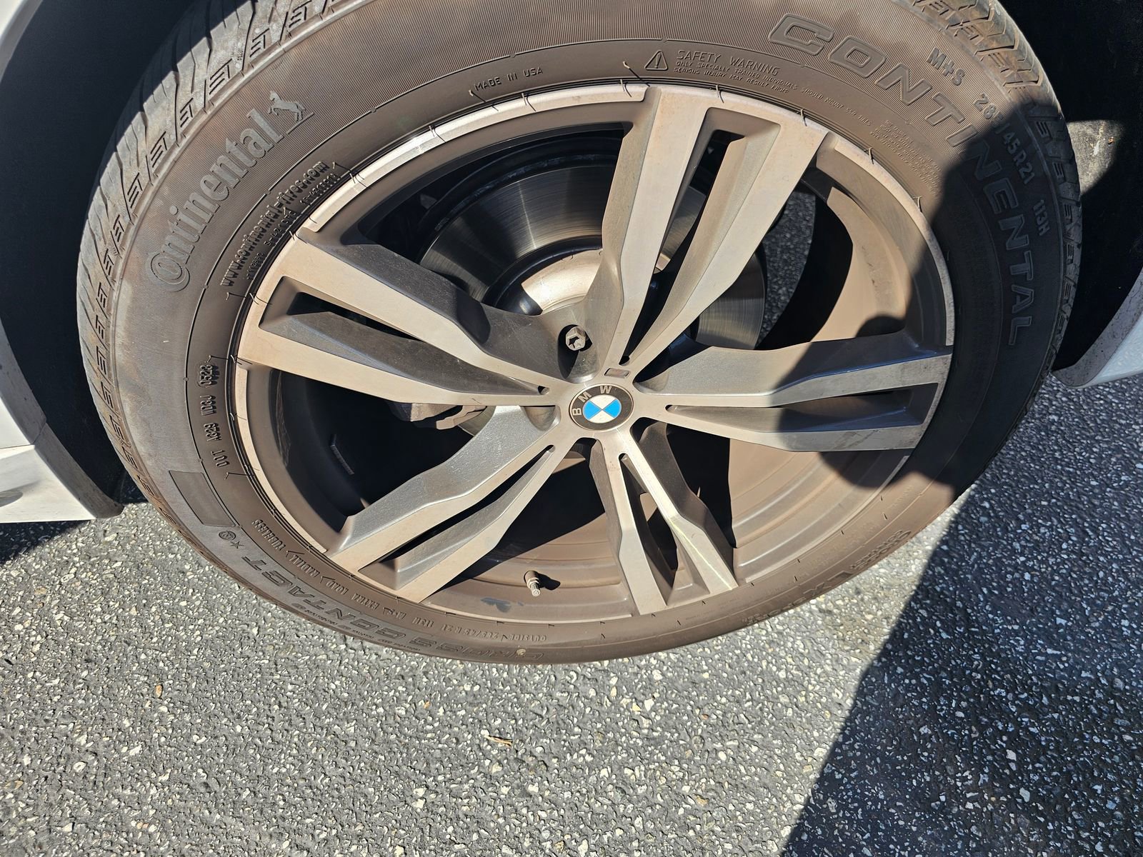 Used 2023 BMW X7 xDrive40i w/ M Sport Package image 10