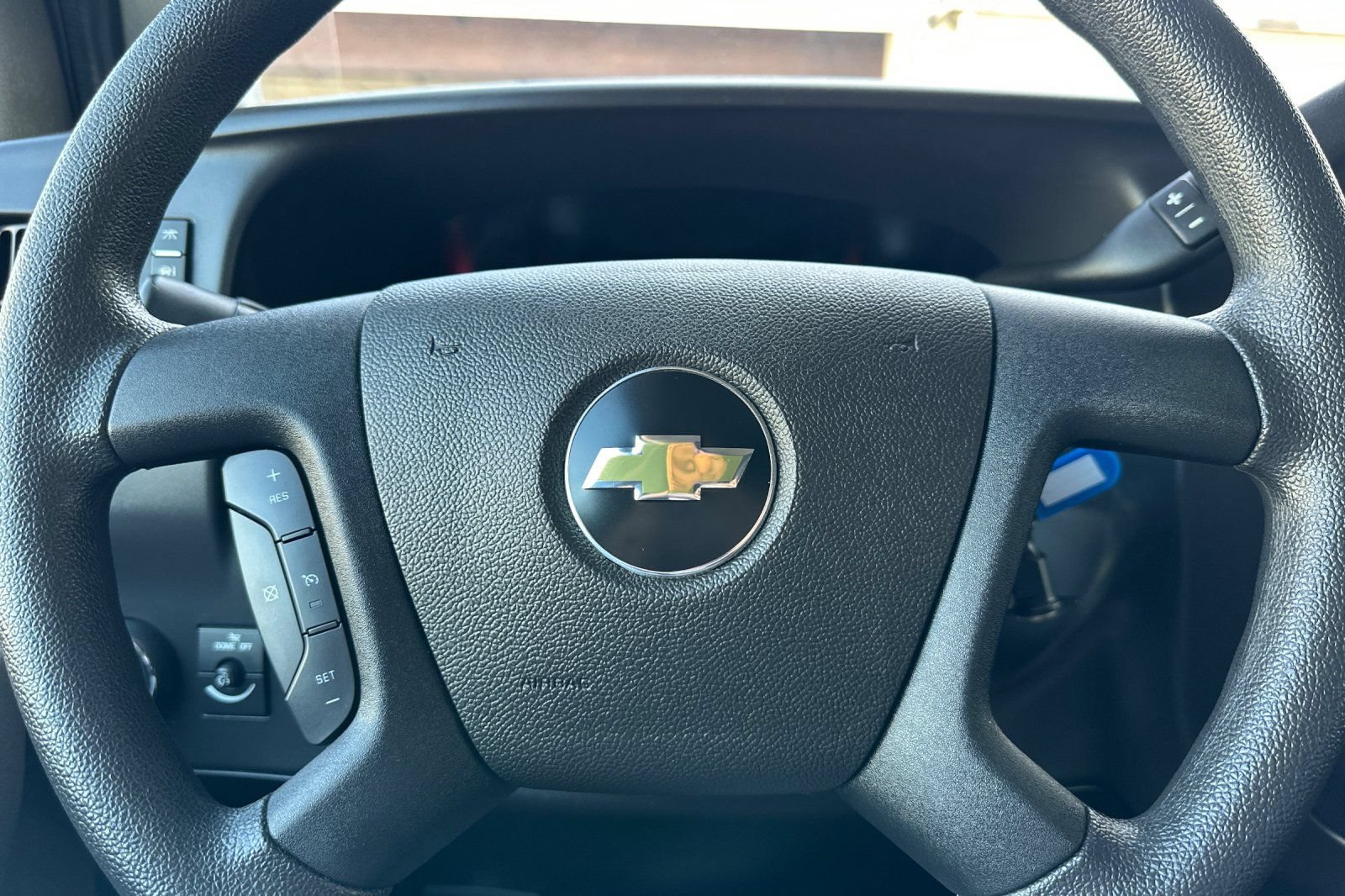 Used 2025 Chevrolet Express 2500 w/ Driver Convenience Package RWD image 26