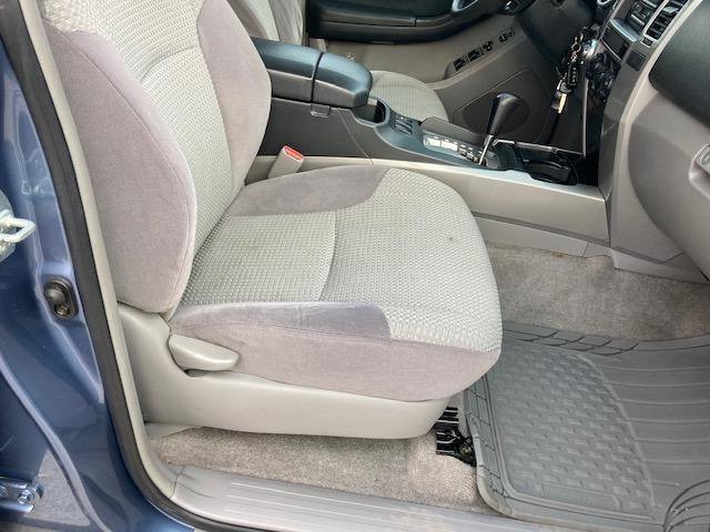 Used 2003 Toyota 4Runner SR5 AWD/4WD image 25