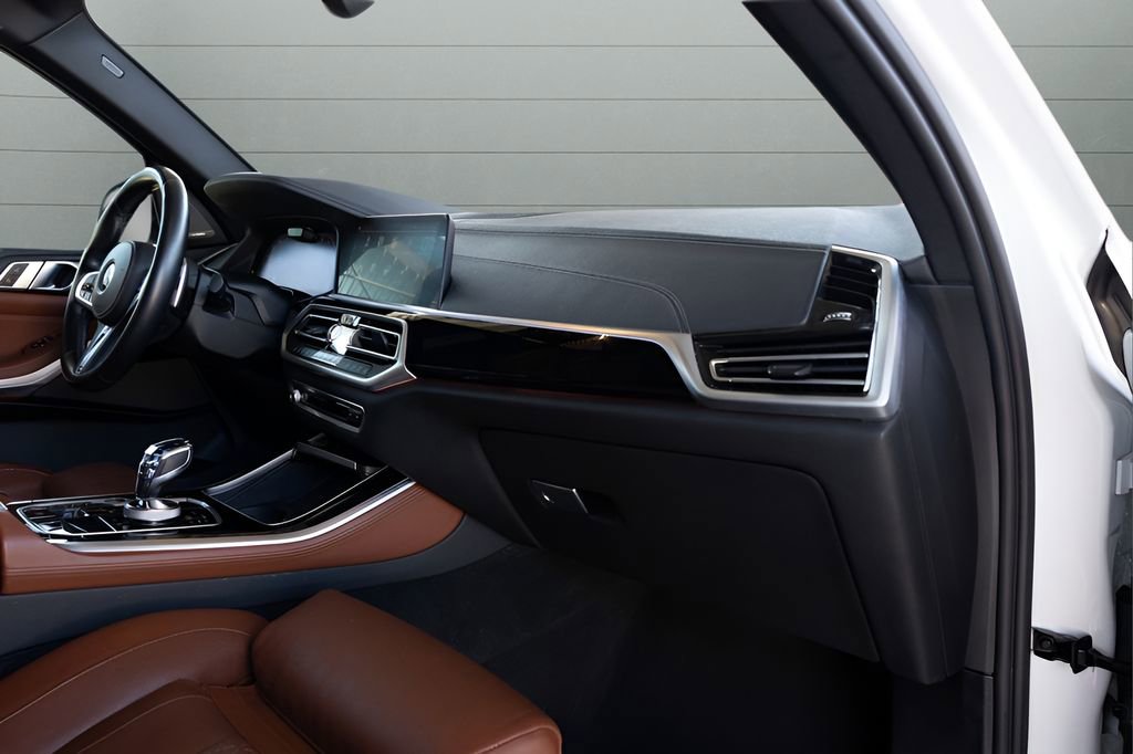 Used 2022 BMW X5 M50i w/ Executive Package AWD/4WD image 80