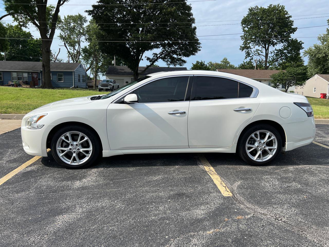 Used 2014 Nissan Maxima 3.5 S FWD image 2