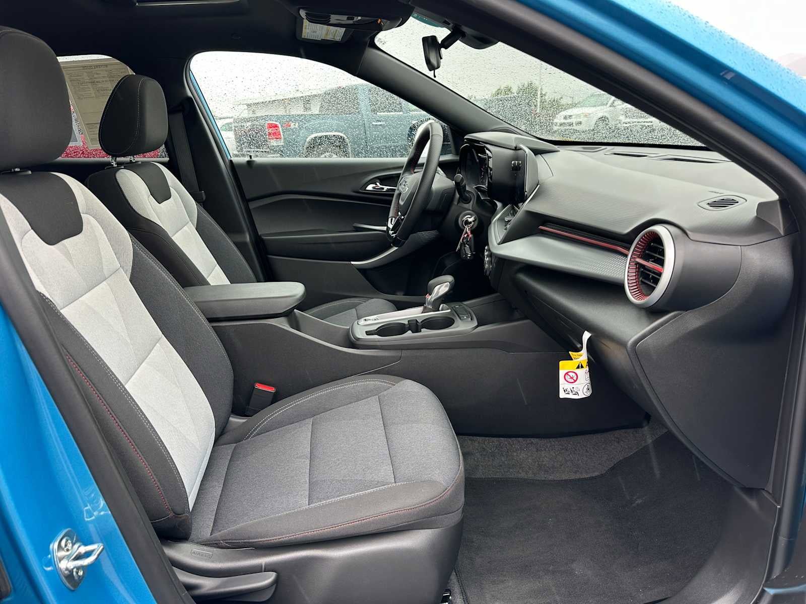 Certified 2025 Chevrolet Trax RS w/ Sunroof Package image 10