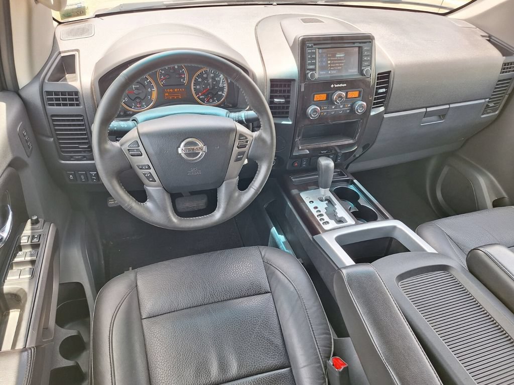 Used 2015 Nissan Titan SL w/ SL Max Utility Package RWD image 9