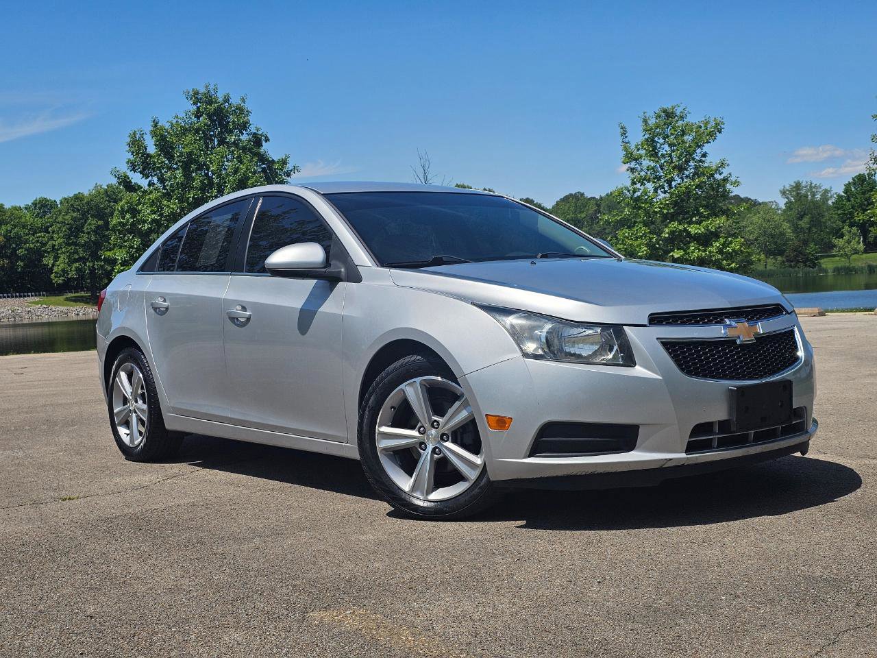 Used 2014 Chevrolet Cruze LT FWD image 1