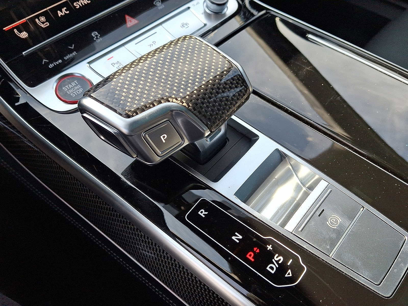 New 2025 Audi S8 image 13