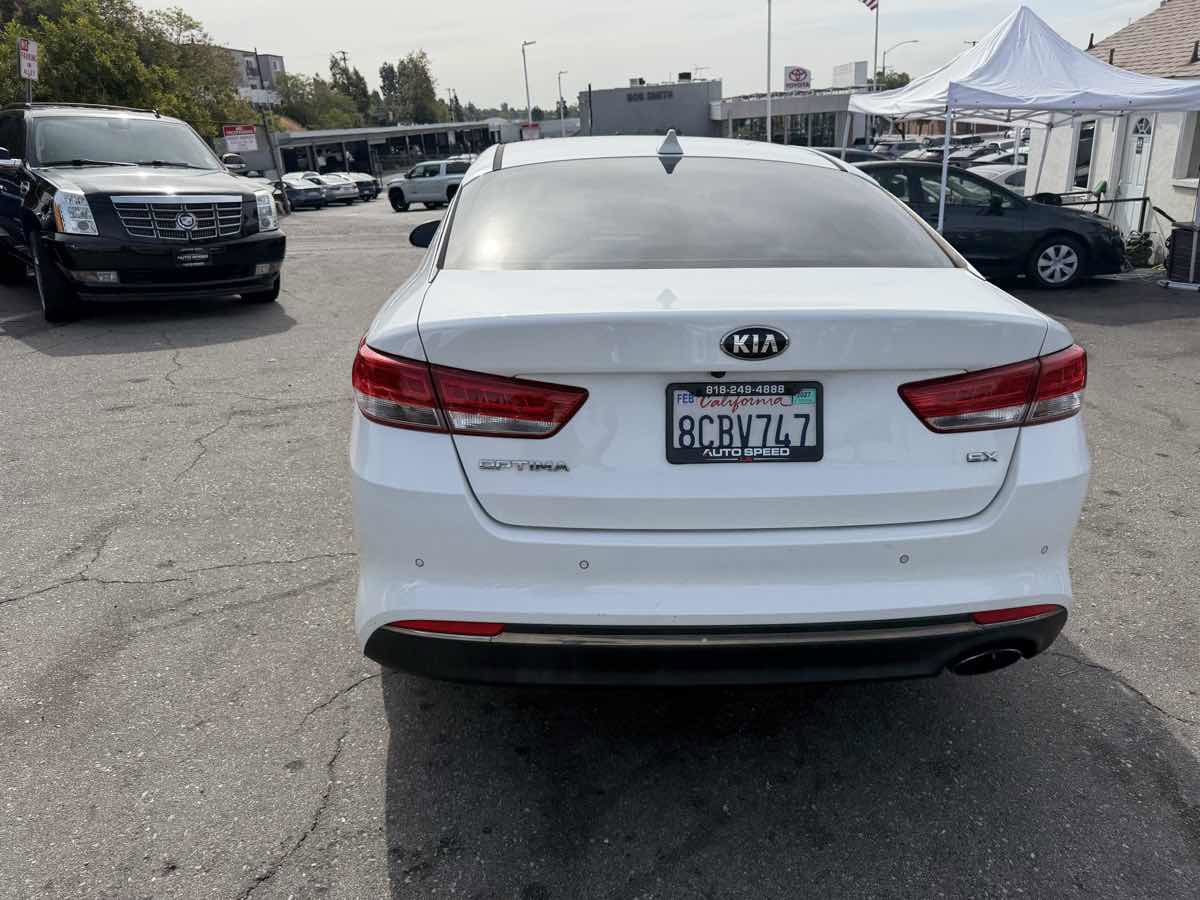 Used 2018 Kia Optima EX image 5