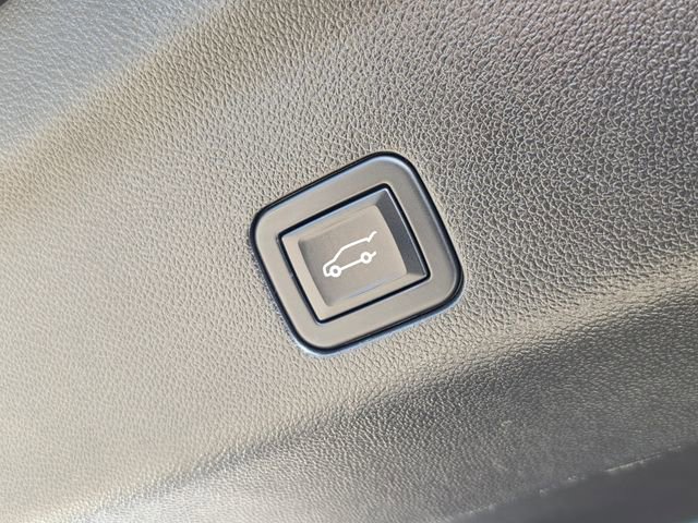 Used 2023 Chevrolet Tahoe LT image 14