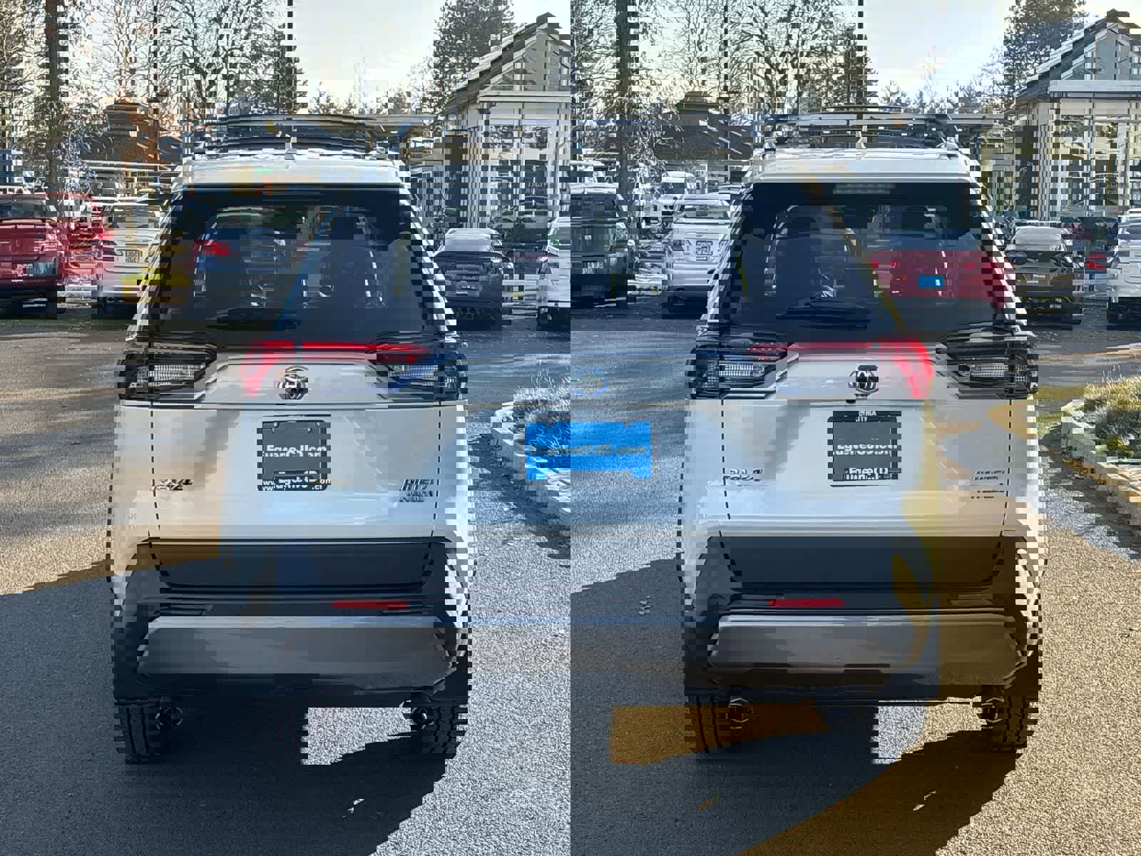 Used 2020 Toyota RAV4 Limited image 4