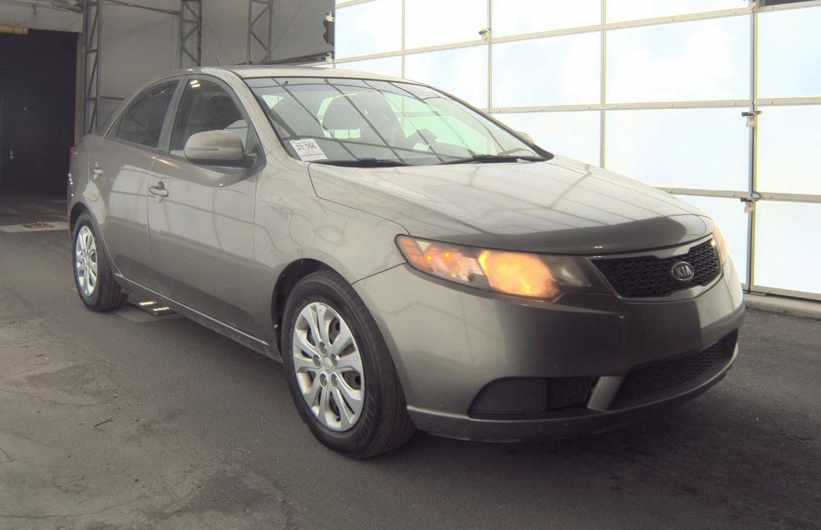Used 2012 Kia Forte EX image 3