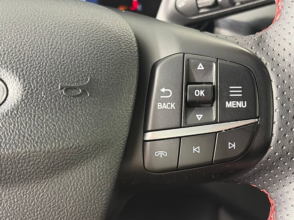 Certified 2025 Ford Escape ST-Line Select image 18