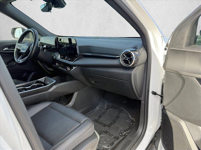 Used 2025 Chevrolet Equinox LT w/ Convenience Package II FWD image 12