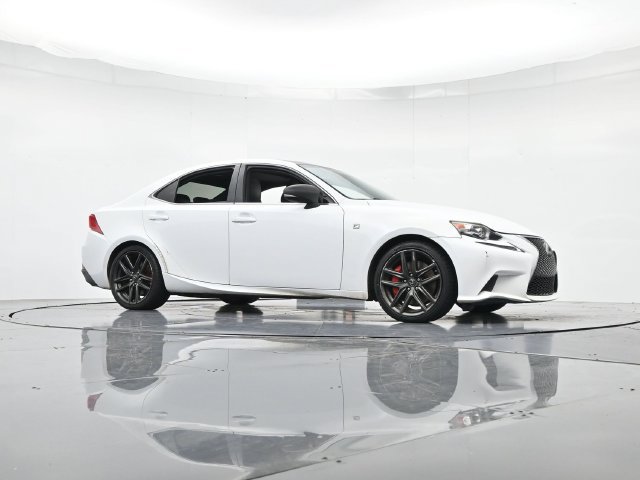 Used 2016 Lexus IS 200t w/ F Sport Package RWD image 37