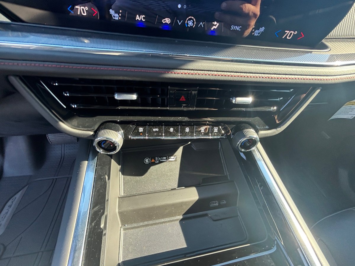 Used 2025 Chevrolet Tahoe RST w/ Comfort Package image 6