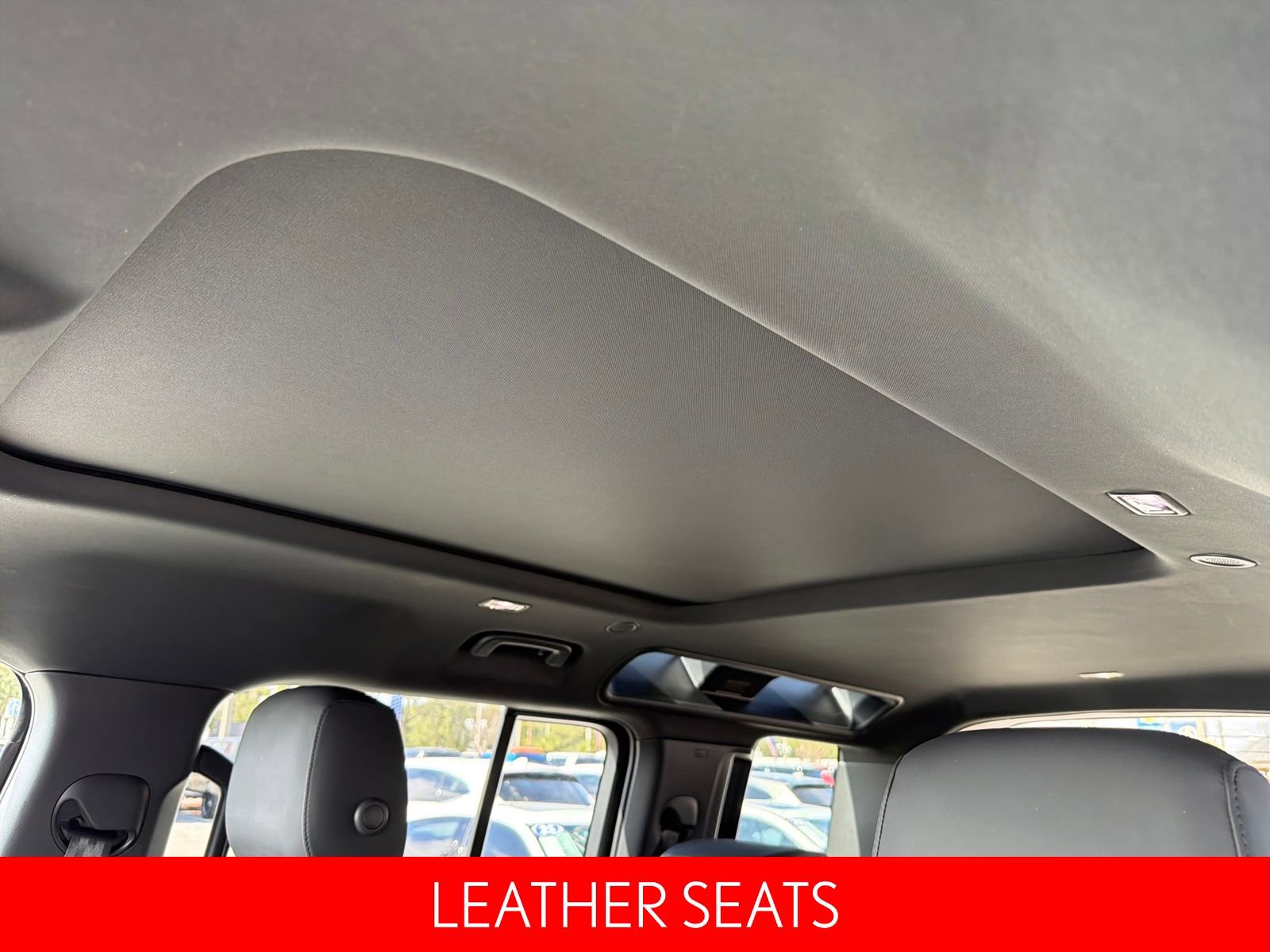 Used 2025 Land Rover Defender 110 S image 22