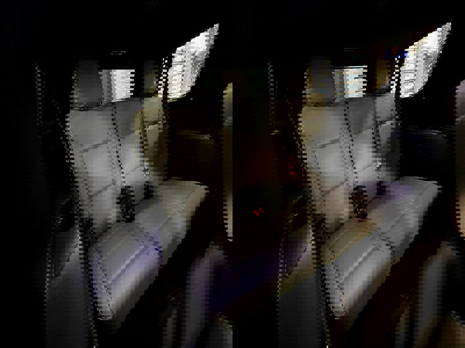 Used 2021 Chevrolet Tahoe LT w/ LT Signature Package image 17