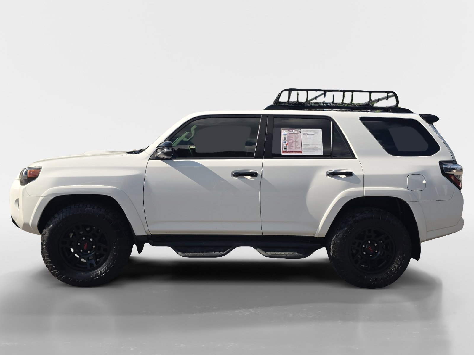 Used 2021 Toyota 4Runner Venture w/ Moonroof Package AWD/4WD image 2