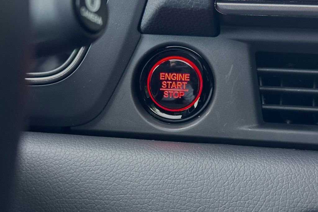 Used 2025 Honda Pilot TrailSport image 20