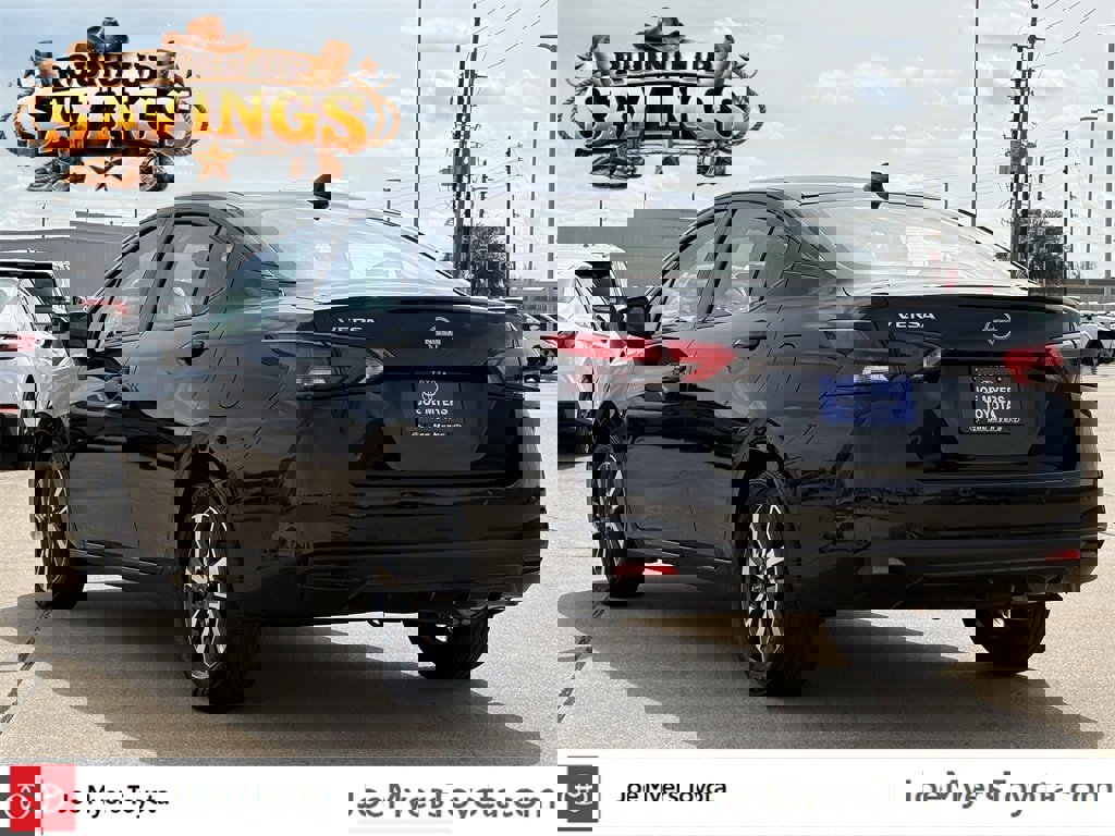 Used 2025 Nissan Versa SV image 7