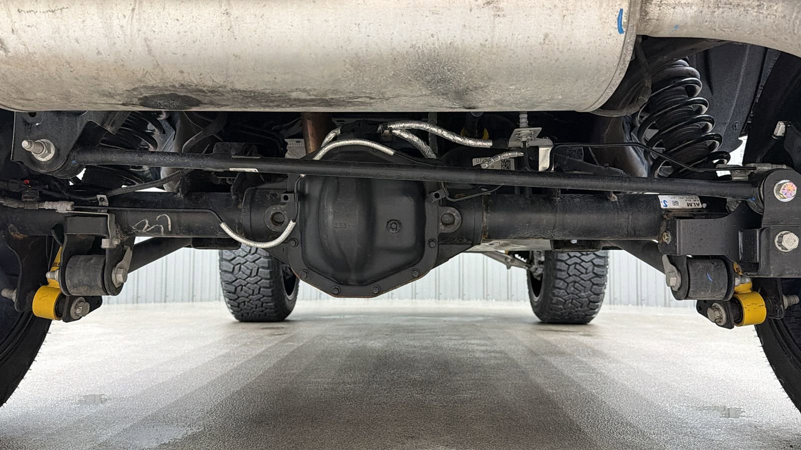 Used 2025 Ford Bronco Badlands image 14