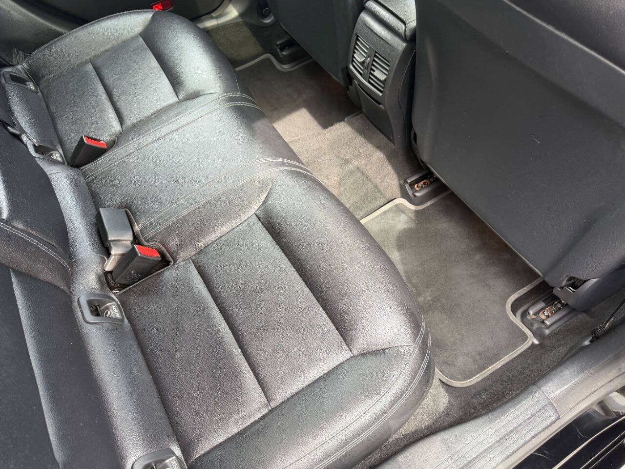 Used 2018 Mercedes-Benz CLA 250 4MATIC image 22