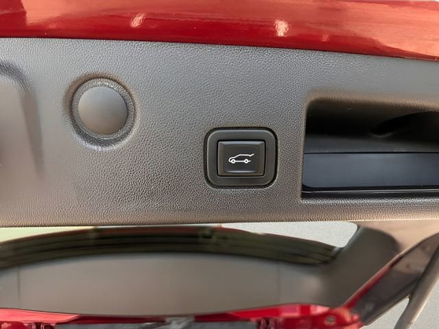 Used 2020 Chevrolet Equinox LT FWD image 9