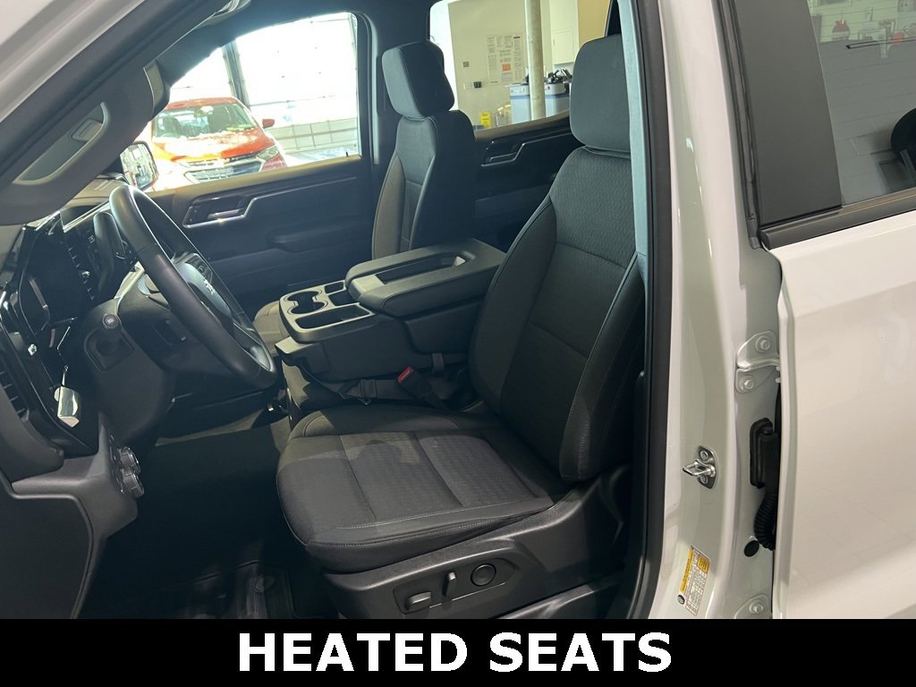 Used 2025 Chevrolet Silverado 1500 LT image 13