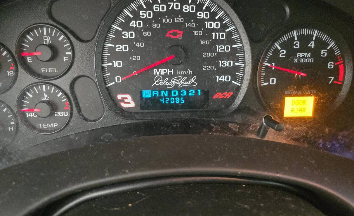 Used 2002 Chevrolet Monte Carlo SS w/ Preferred Equipment Group FWD image 13