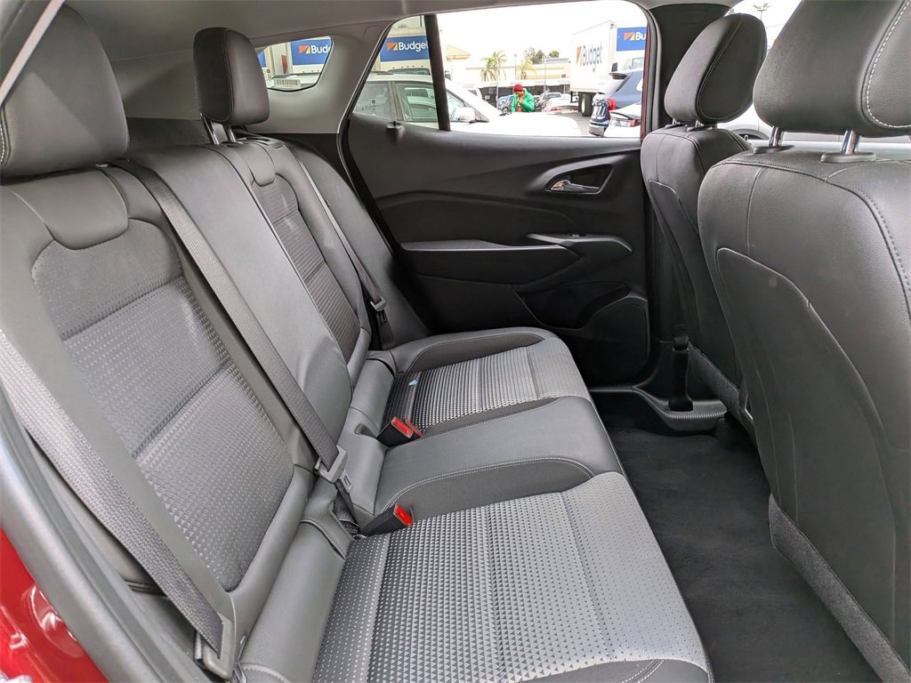 Used 2025 Chevrolet Trax LT w/ LT Convenience Package image 25