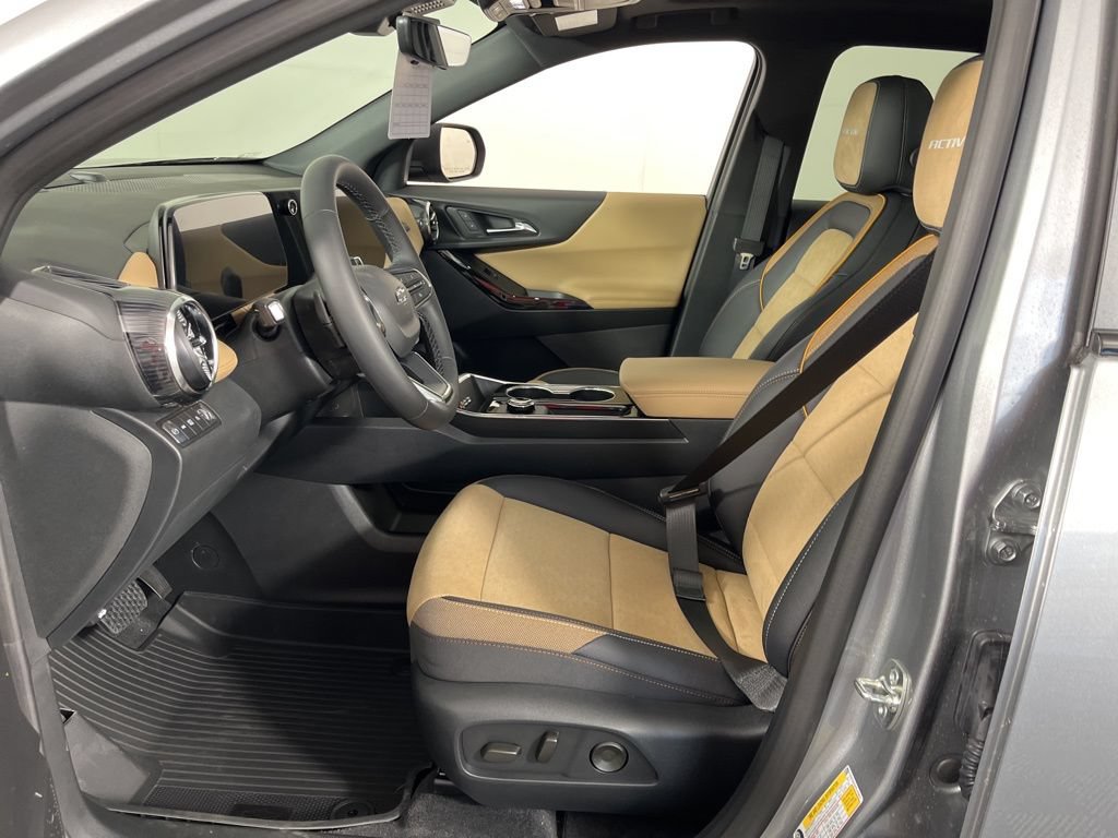New 2026 Chevrolet Equinox ACTIV w/ Convenience Package III AWD/4WD image 24