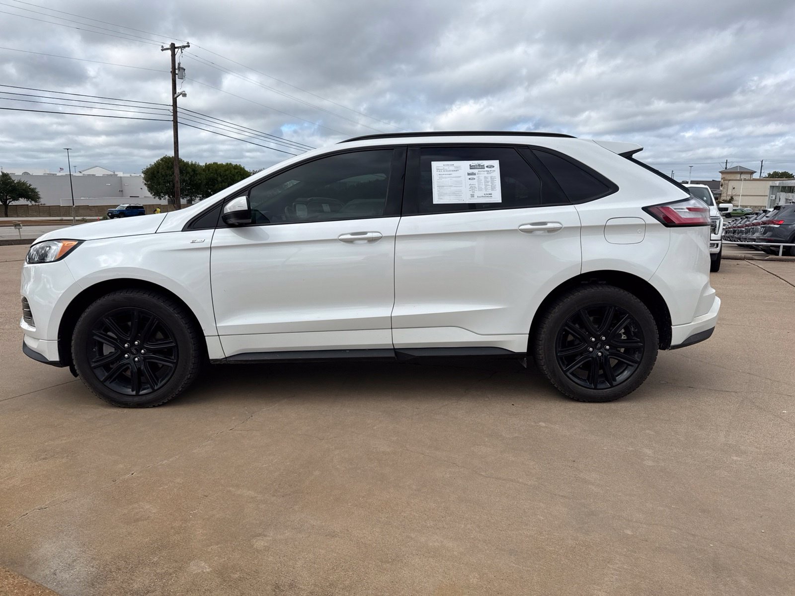 Used 2024 Ford Edge ST-Line AWD/4WD image 4