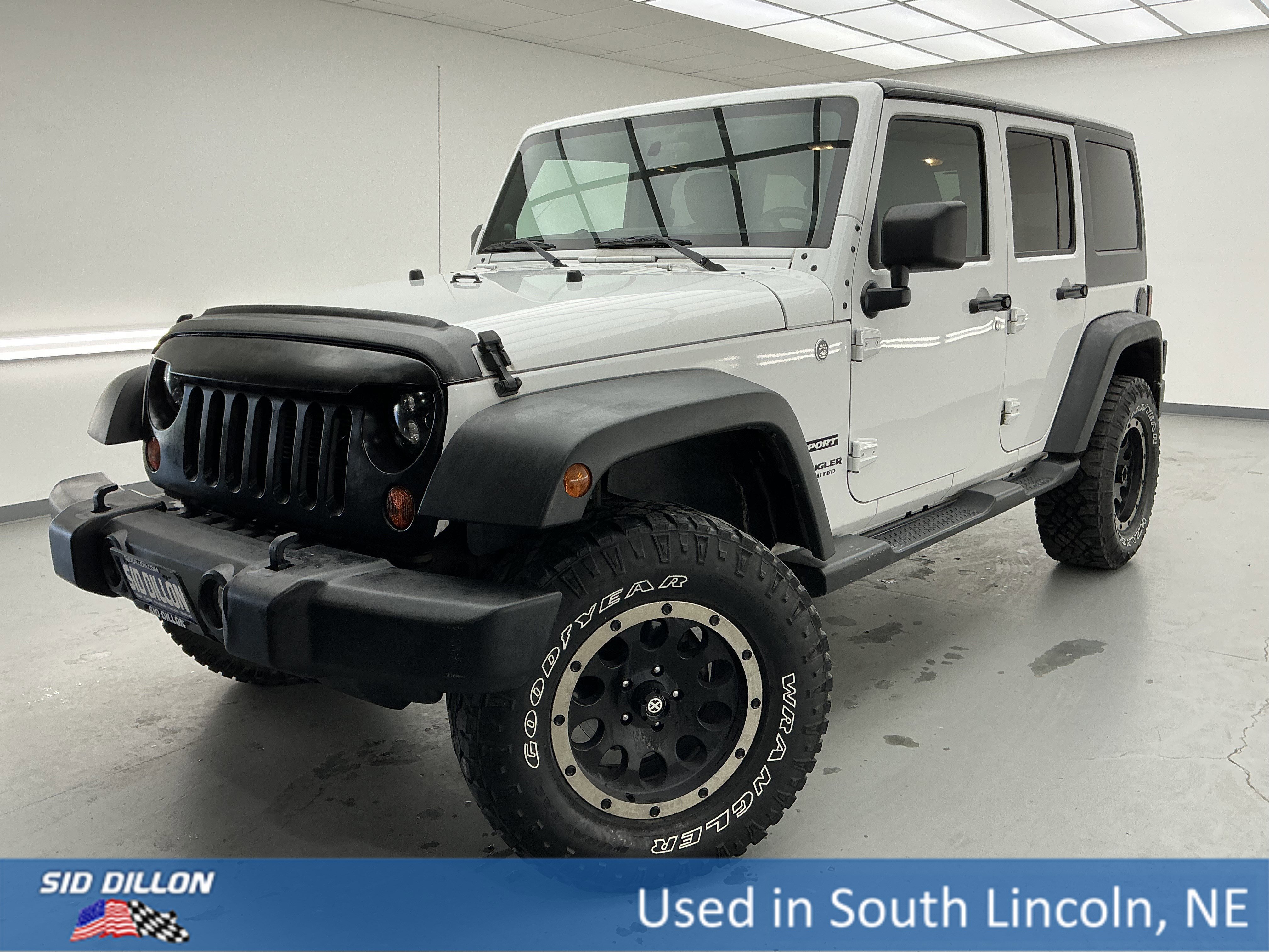 Used 2013 Jeep Wrangler Unlimited Sport image 1