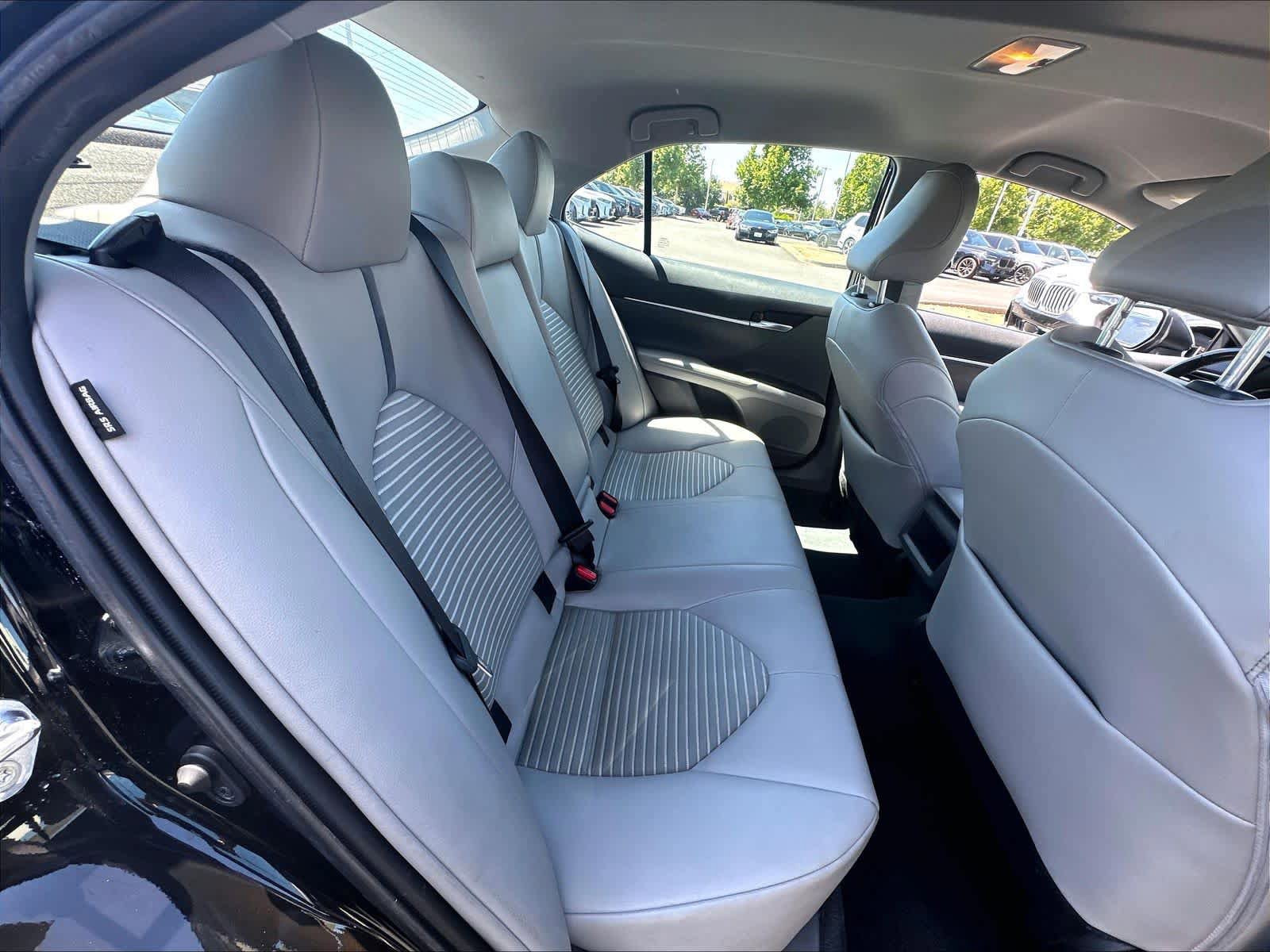 Used 2022 Toyota Camry SE FWD image 26