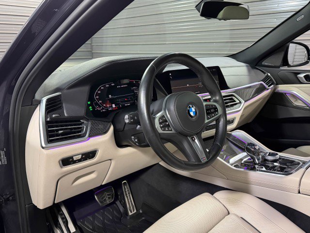 Used 2022 BMW X6 M50i w/ Executive Package image 10