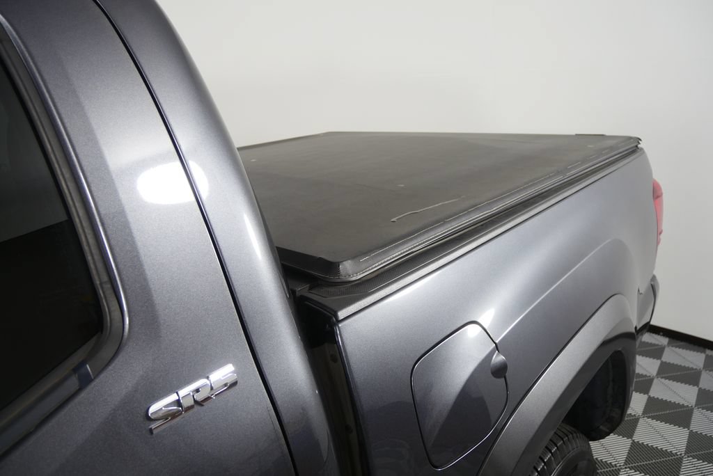 Used 2022 Toyota Tacoma SR5 w/ Technology Package RWD image 9