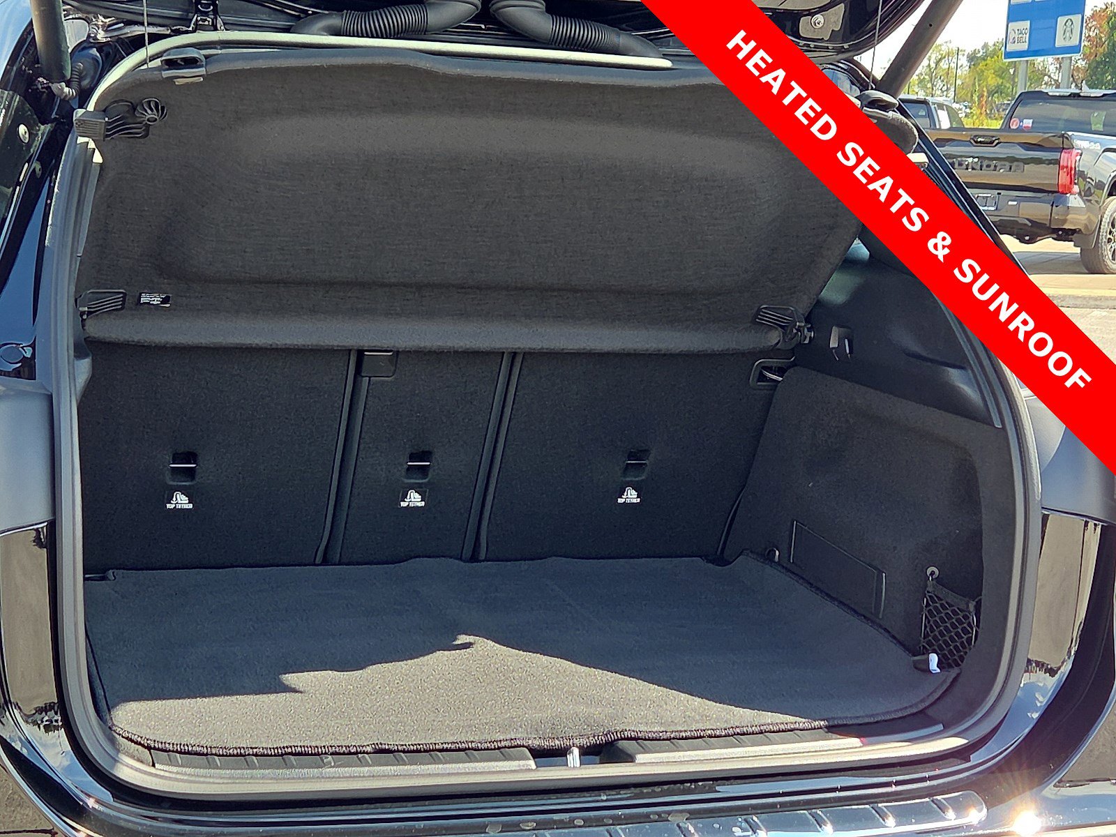 Used 2025 Mercedes-Benz GLA 35 AMG 4MATIC image 9