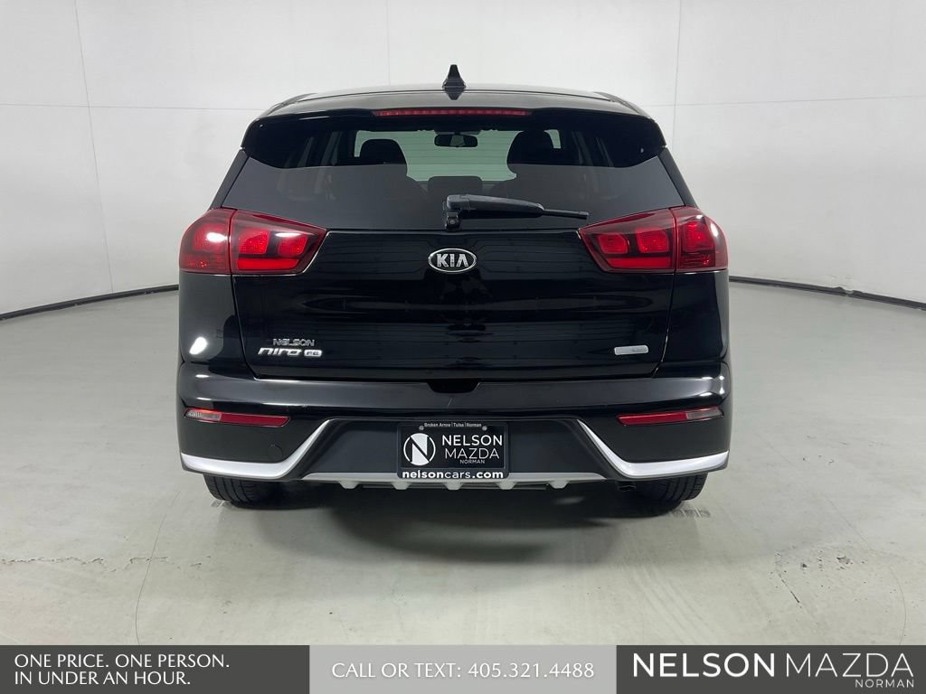 Used 2017 Kia Niro FE FWD image 7