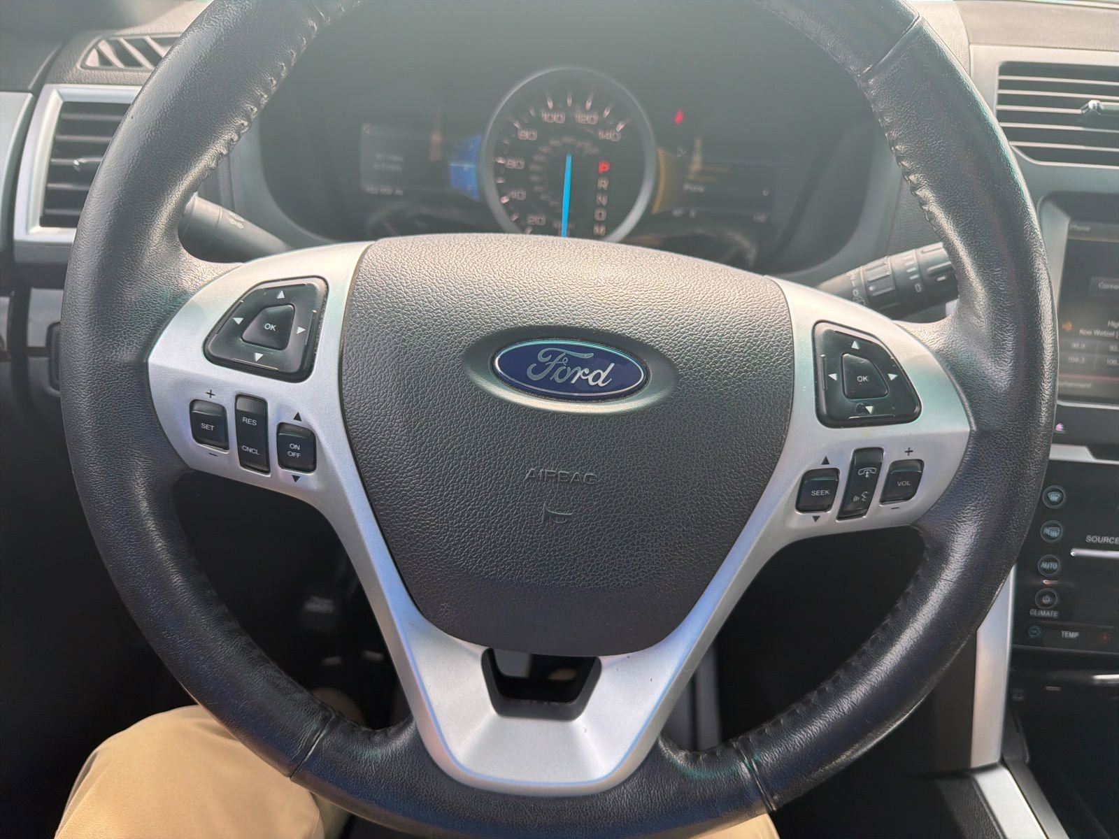 Used 2015 Ford Explorer Limited w/ Equipment Group 301A image 13