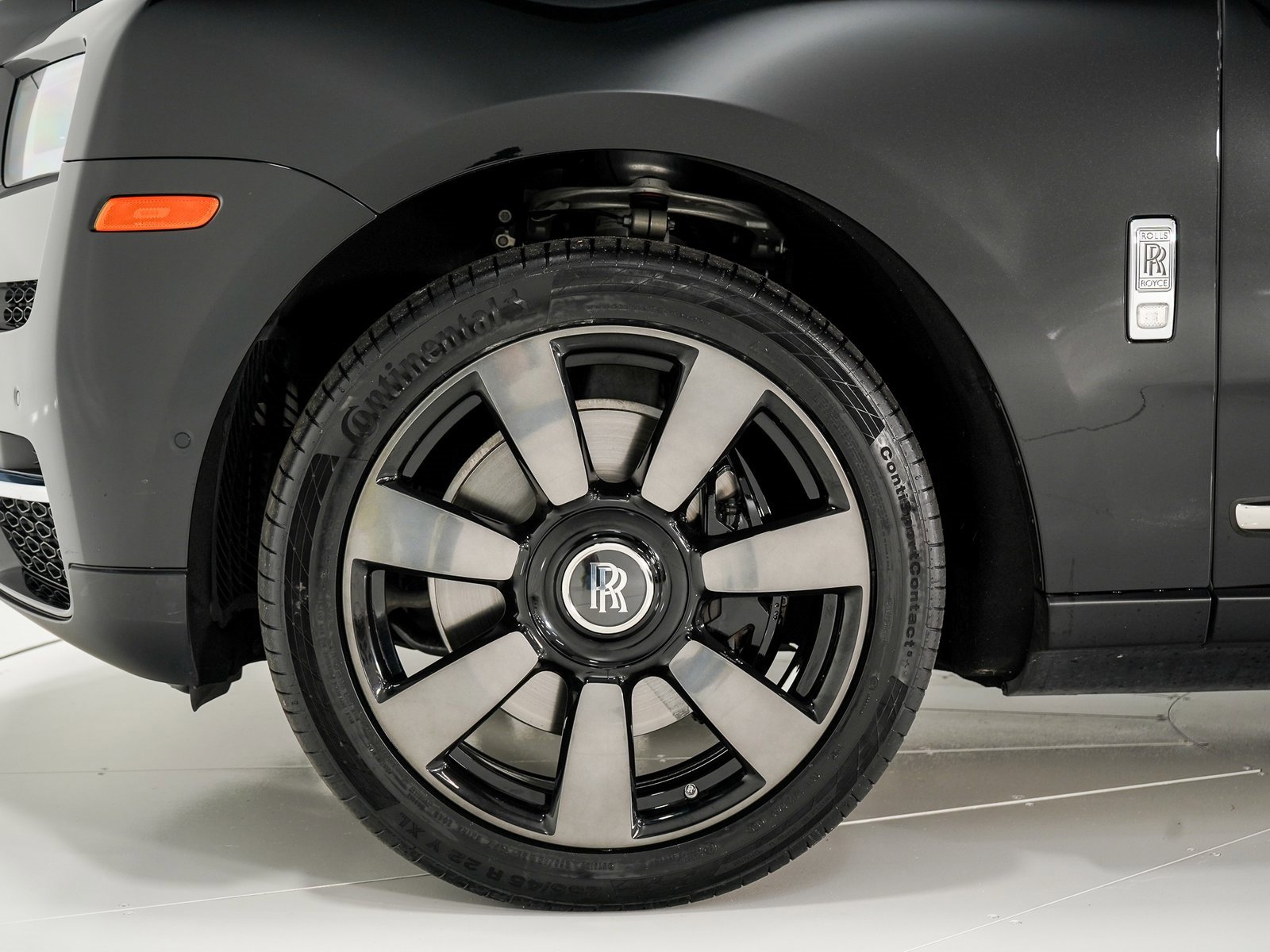 Certified 2022 Rolls-Royce Cullinan image 47