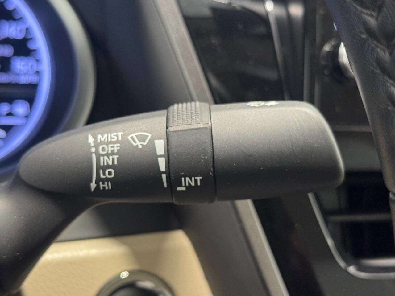 Used 2022 Toyota Camry XLE image 30